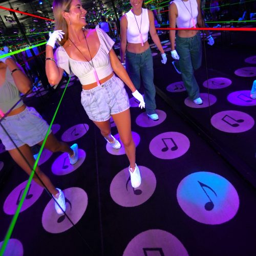 interactive-light-show-indoor-activities-surfers-paradise-infinity-gc